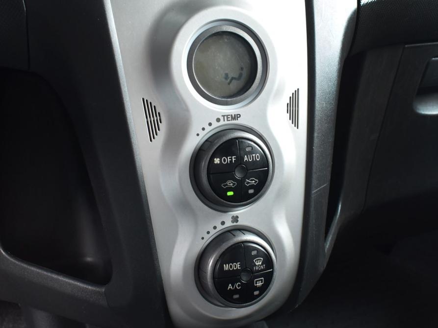 Toyota Yaris II Кемерово  - изображение 16