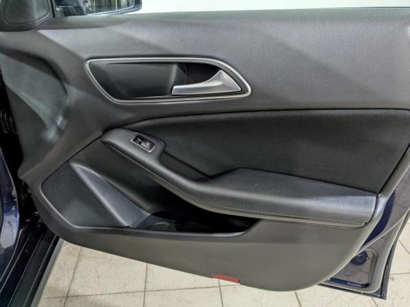 Mercedes-Benz GLA I (X156) Рестайлинг с пробегом 2017 года, цена 1 700 000 рублей, 142771 км, внедорожник, Автокод Объявления