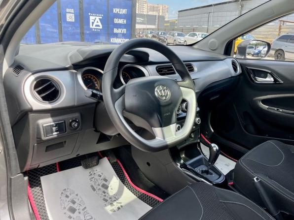 Brilliance H230 с пробегом 2015 года, цена 650 000 рублей, 59000 км, хэтчбек, Автокод Объявления