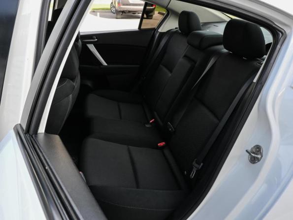 Mazda 3 II (BL) Рестайлинг с пробегом 2012 года, цена 959 000 рублей, 179763 км, седан, Автокод Объявления