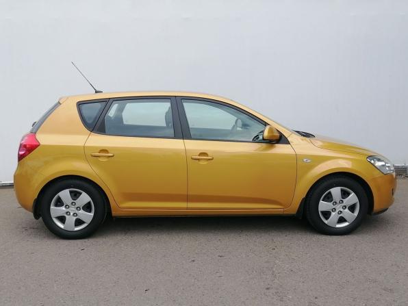 Kia Ceed I с пробегом 2009 года, цена 890 000 рублей, 40326 км, хэтчбек, Автокод Объявления