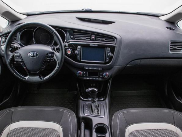 Kia Ceed II Рестайлинг с пробегом 2018 года, цена 1 775 000 рублей, 30257 км, хэтчбек, Автокод Объявления