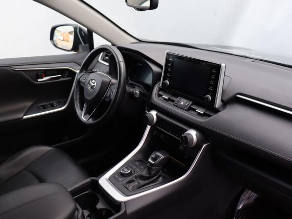 Toyota RAV4 V (XA50) с пробегом 2020 года, цена 2 800 000 рублей, 121000 км, внедорожник, Автокод Объявления