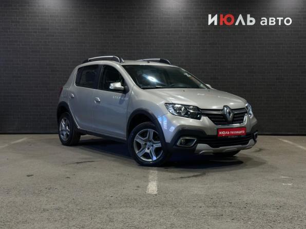 Renault Sandero II Рестайлинг с пробегом 2018 года, цена 1 250 000 рублей, 55142 км, хэтчбек, Автокод Объявления