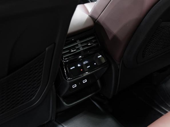 Geely Monjaro I с пробегом 2022 года, цена 3 049 000 рублей, 31300 км, внедорожник, Автокод Объявления