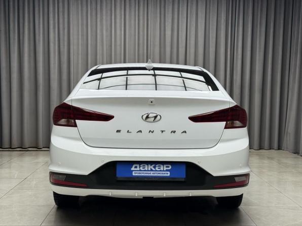 Hyundai Elantra VI (AD) с пробегом 2019 года, цена 1 399 000 рублей, 132012 км, седан, Автокод Объявления