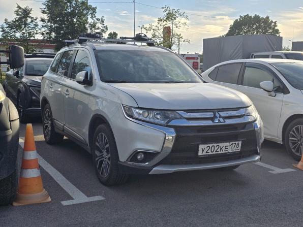 Mitsubishi Outlander III Рестайлинг 2 с пробегом 2016 года, цена 1 799 000 рублей, 152151 км, внедорожник, Автокод Объявления