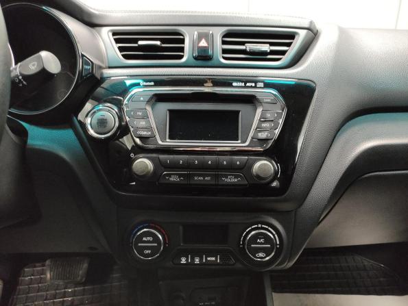 Kia Rio III с пробегом 2012 года, цена 780 000 рублей, 141500 км, седан, Автокод Объявления