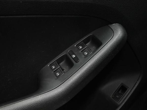 Volkswagen Jetta VI с пробегом 2014 года, цена 1 000 000 рублей, 159864 км, седан, Автокод Объявления