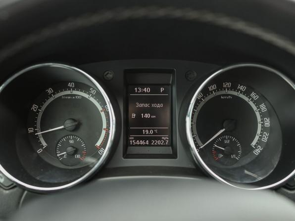 Skoda Yeti I Рестайлинг с пробегом 2016 года, цена 1 159 000 рублей, 154463 км, внедорожник, Автокод Объявления