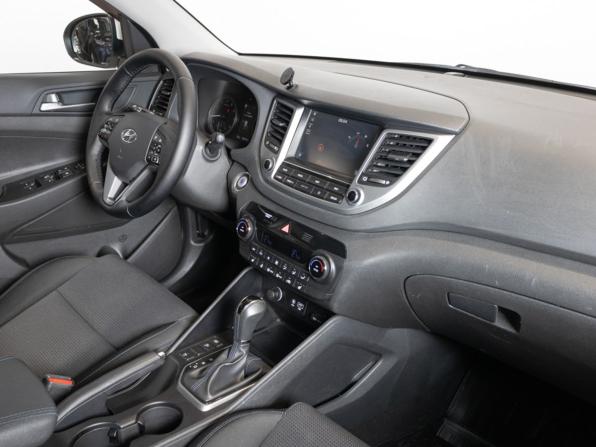 Hyundai Tucson III с пробегом 2018 года, цена 2 336 000 рублей, 55520 км, внедорожник, Автокод Объявления