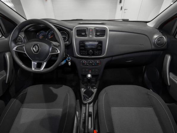 Renault Logan II Рестайлинг с пробегом 2019 года, цена 1 145 000 рублей, 105475 км, седан, Автокод Объявления