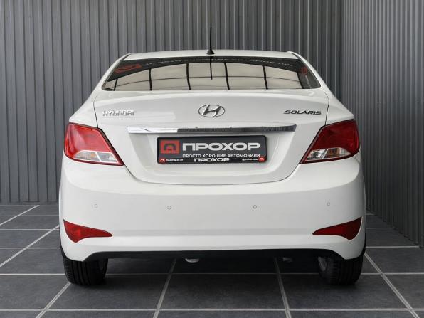 Hyundai Solaris I Рестайлинг с пробегом 2015 года, цена 937 000 рублей, 136568 км, седан, Автокод Объявления