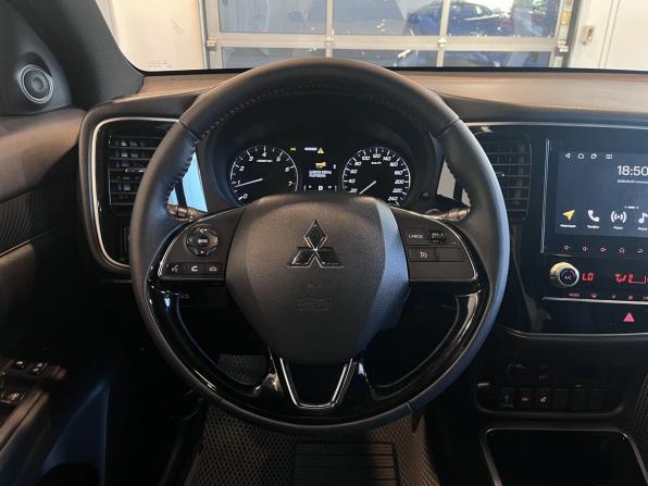 Mitsubishi Outlander III Рестайлинг 3 с пробегом 2022 года, цена 3 135 000 рублей, 31744 км, внедорожник, Автокод Объявления