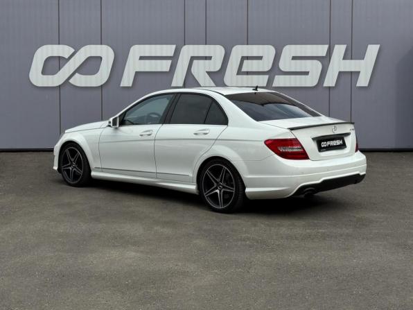 Mercedes-Benz C-Класс III (W204) Рестайлинг с пробегом 2013 года, цена 1 599 000 рублей, 237111 км, седан, Автокод Объявления