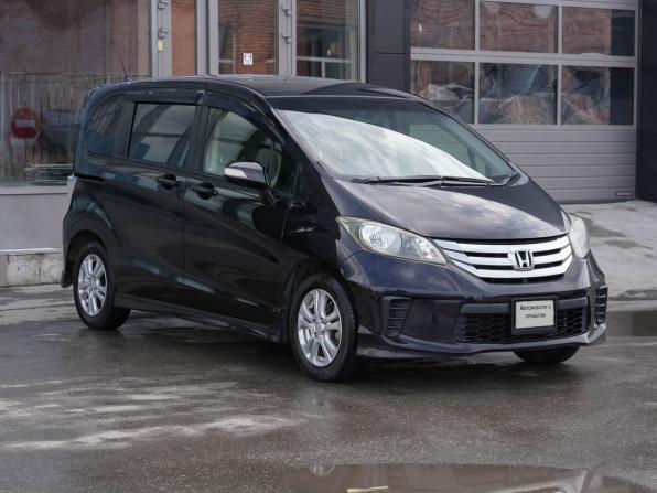 Honda Freed I Рестайлинг с пробегом 2012 года, цена 1 080 000 рублей, 107657 км, компактвэн, Автокод Объявления