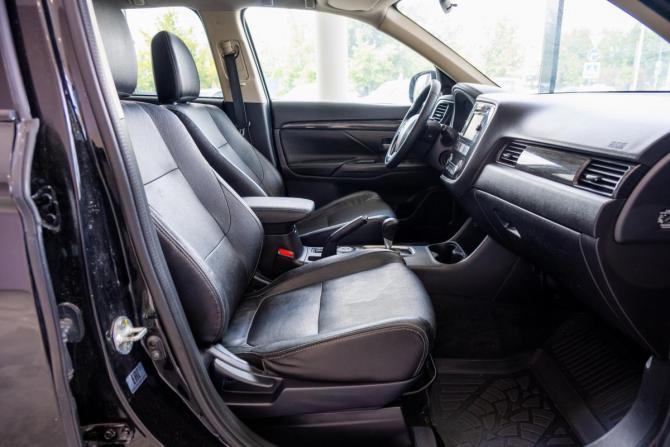 Mitsubishi Outlander III Рестайлинг 2 с пробегом 2016 года, цена 2 400 000 рублей, 150740 км, внедорожник, Автокод Объявления