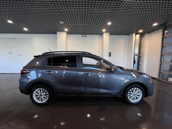 Kia Rio IV Рестайлинг с пробегом 2021 года, цена 2 035 000 рублей, 51440 км, хэтчбек, Автокод Объявления
