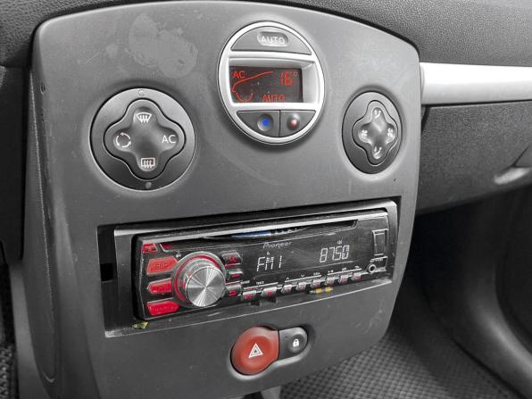 Renault Clio III Рестайлинг с пробегом 2010 года, цена 559 000 рублей, 228139 км, хэтчбек, Автокод Объявления