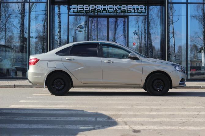 Lada (ВАЗ) Vesta I с пробегом 2019 года, цена 925 000 рублей, 124444 км, седан, Автокод Объявления