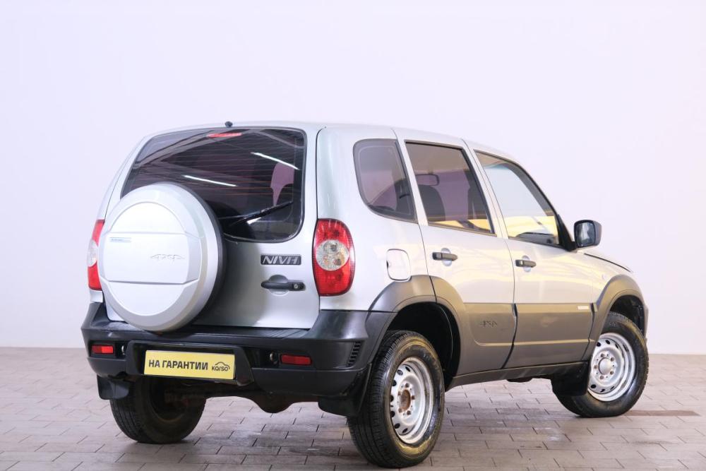 Chevrolet Niva I Рестайлинг Омск  - изображение 7