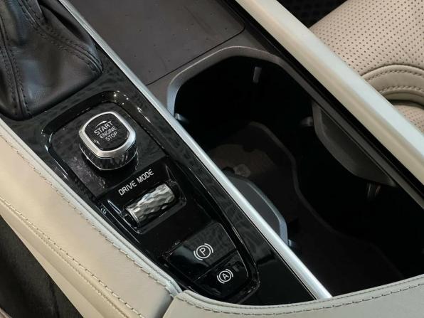 Volvo XC90 II Рестайлинг 1 с пробегом 2020 года, цена 5 295 000 рублей, 78439 км, внедорожник, Автокод Объявления