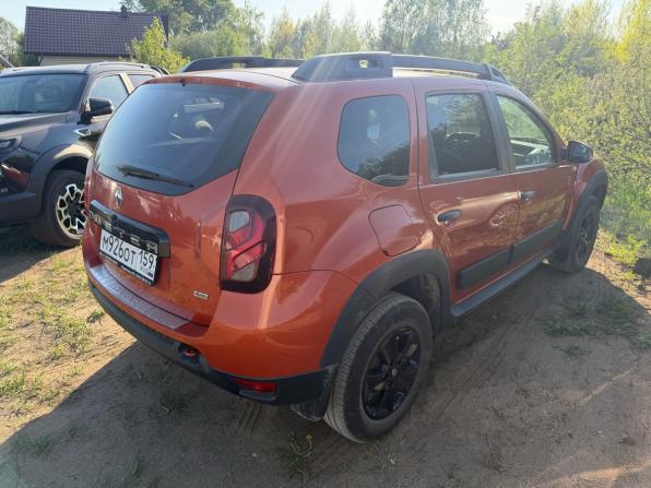 Renault Duster I Рестайлинг с пробегом 2018 года, цена 1 397 000 рублей, 114000 км, внедорожник, Автокод Объявления