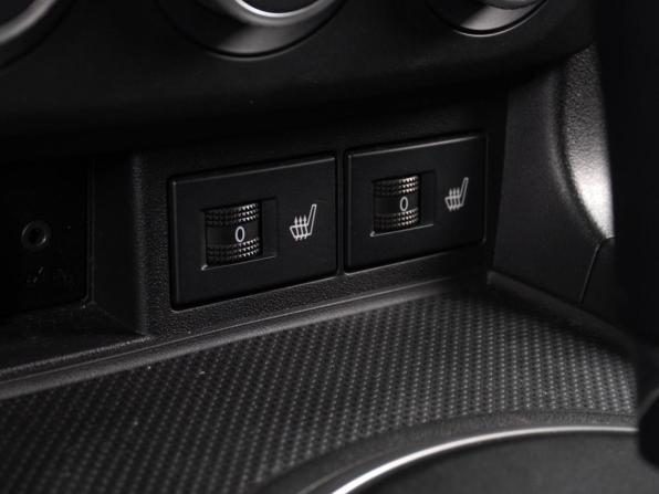 Mazda MX-5 III (NC) Рестайлинг с пробегом 2012 года, цена 2 996 000 рублей, 15622 км, родстер, Автокод Объявления