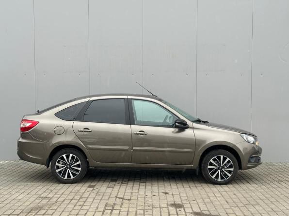 Lada (ВАЗ) Granta I Рестайлинг с пробегом 2025 года, цена 1 135 000 рублей, 4274 км, лифтбек, Автокод Объявления