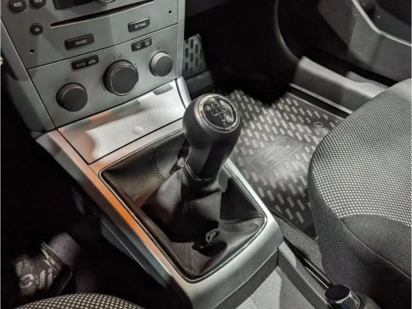 Opel Astra H Рестайлинг с пробегом 2009 года, цена 575 000 рублей, 151304 км, седан, Автокод Объявления
