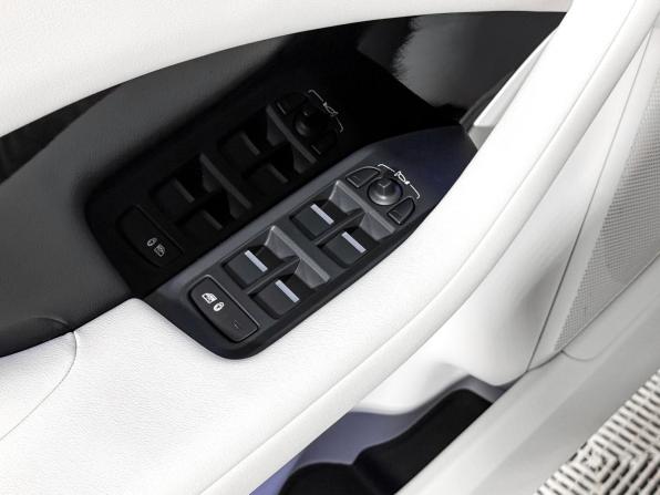 Jaguar I-Pace I с пробегом 2019 года, цена 2 700 000 рублей, 147400 км, внедорожник, Автокод Объявления