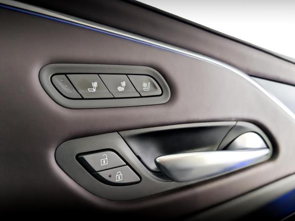 Cadillac Escalade V с пробегом 2023 года, цена 11 300 000 рублей, 44019 км, внедорожник, Автокод Объявления