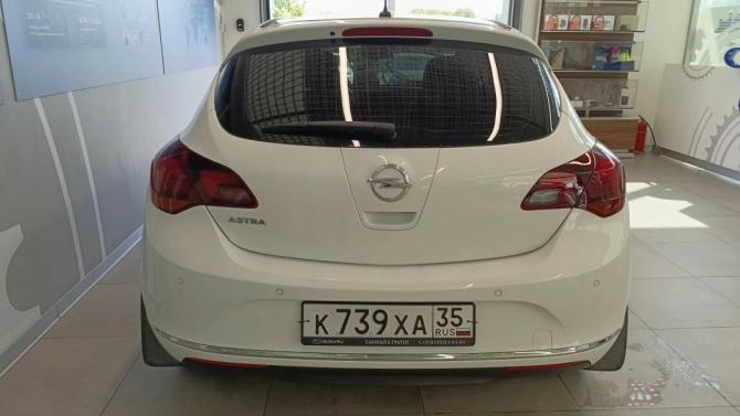 Opel Astra J Рестайлинг с пробегом 2013 года, цена 899 000 рублей, 83171 км, хэтчбек, Автокод Объявления
