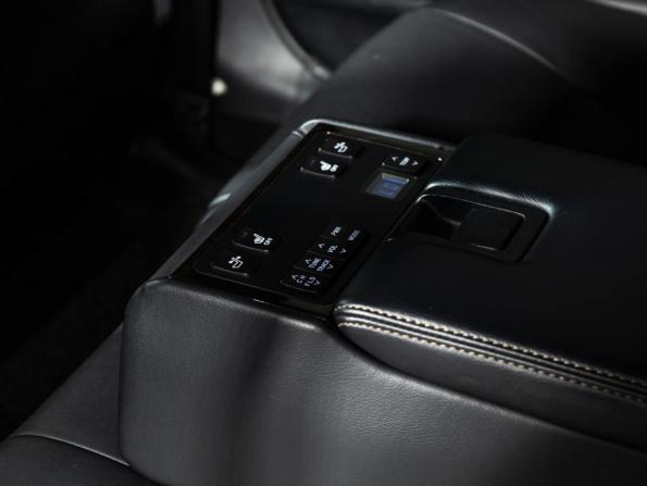 Toyota Camry VII (XV50) Рестайлинг с пробегом 2016 года, цена 2 149 700 рублей, 131148 км, седан, Автокод Объявления