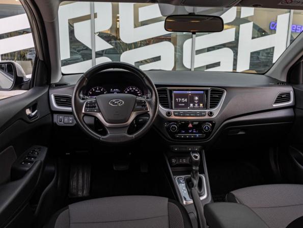 Hyundai Solaris II с пробегом 2018 года, цена 1 445 000 рублей, 75738 км, седан, Автокод Объявления