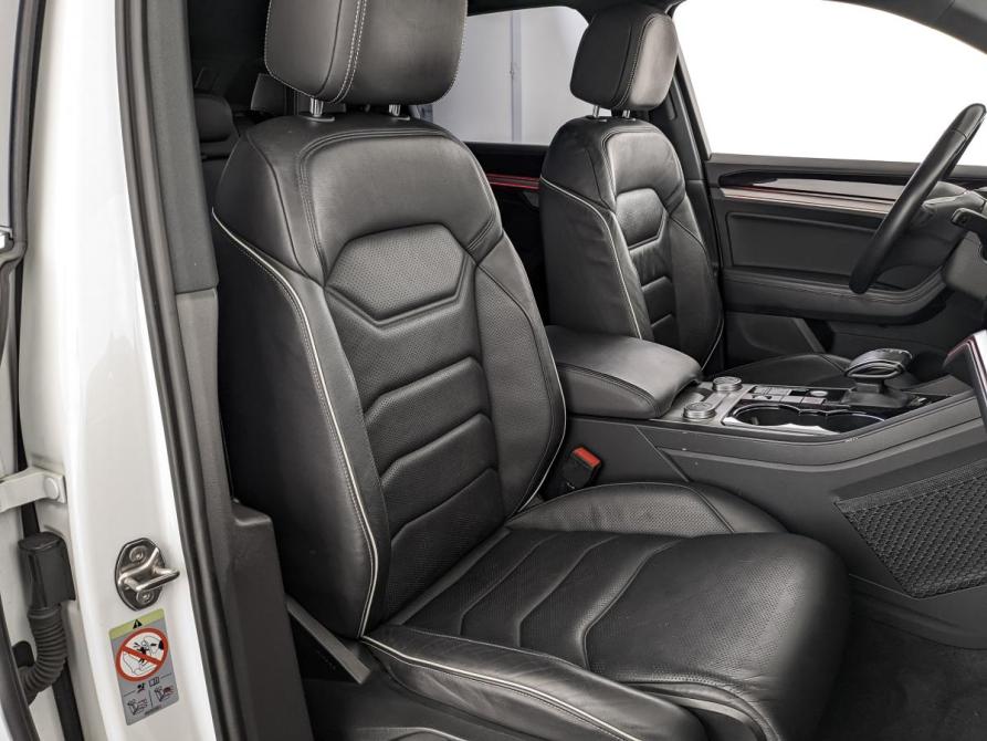 Volkswagen Touareg III Москва  - изображение 24