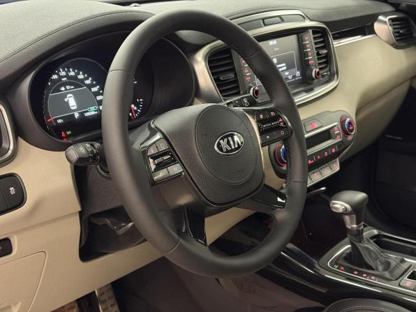 Kia Sorento III Prime Рестайлинг с пробегом 2018 года, цена 1 919 000 рублей, 82267 км, внедорожник, Автокод Объявления