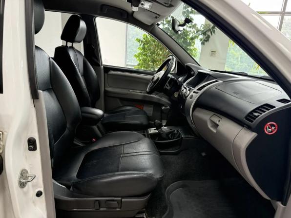Mitsubishi Pajero Sport II Рестайлинг с пробегом 2013 года, цена 1 549 000 рублей, 268700 км, внедорожник, Автокод Объявления