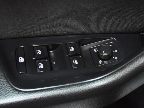 Volkswagen Passat B8 с пробегом 2015 года, цена 1 422 700 рублей, 159920 км, седан, Автокод Объявления