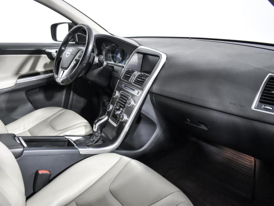 Volvo XC60 I Рестайлинг Санкт-Петербург  - изображение 13