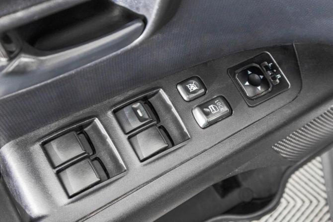 Mitsubishi Outlander II Рестайлинг с пробегом 2012 года, цена 919 000 рублей, 280000 км, внедорожник, Автокод Объявления