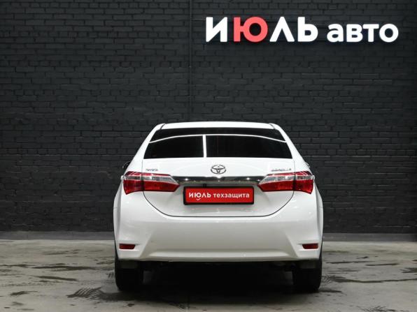 Toyota Corolla XI (E160 E170 E180) с пробегом 2015 года, цена 1 200 000 рублей, 207160 км, седан, Автокод Объявления
