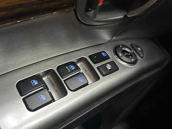 Hyundai Santa Fe II Рестайлинг с пробегом 2011 года, цена 1 750 000 рублей, 101862 км, внедорожник, Автокод Объявления