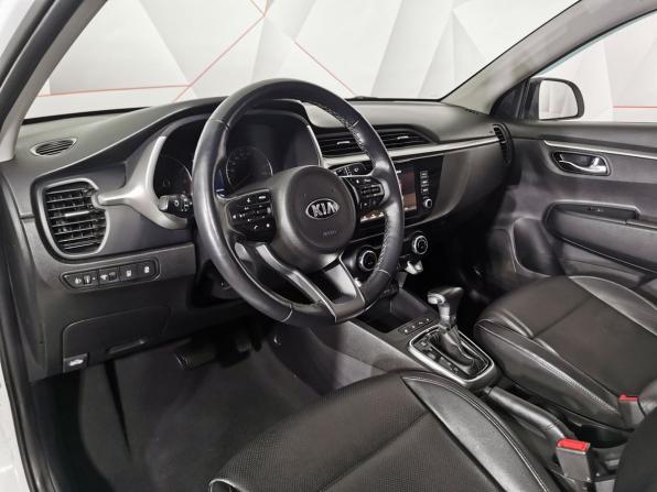Kia Rio IV Рестайлинг с пробегом 2020 года, цена 1 535 000 рублей, 79236 км, седан, Автокод Объявления