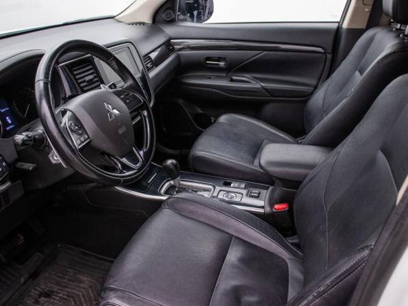 Mitsubishi Outlander III Рестайлинг 2 с пробегом 2018 года, цена 1 700 000 рублей, 256134 км, внедорожник, Автокод Объявления