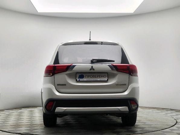 Mitsubishi Outlander III Рестайлинг 2 с пробегом 2016 года, цена 1 649 000 рублей, 154854 км, внедорожник, Автокод Объявления