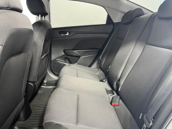 Hyundai Solaris II с пробегом 2018 года, цена 1 350 000 рублей, 103243 км, седан, Автокод Объявления