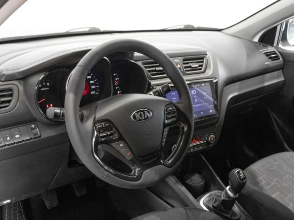 Kia Rio III Рестайлинг с пробегом 2015 года, цена 1 089 300 рублей, 155453 км, седан, Автокод Объявления