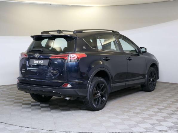 Toyota RAV4 IV (XA40) Рестайлинг с пробегом 2018 года, цена 2 450 000 рублей, 125006 км, внедорожник, Автокод Объявления