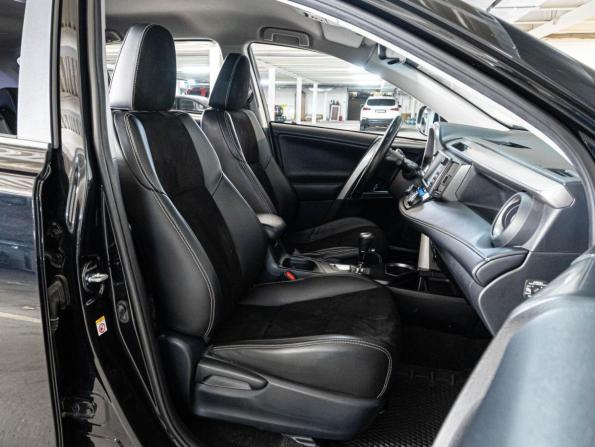 Toyota RAV4 IV (XA40) Рестайлинг с пробегом 2018 года, цена 2 456 000 рублей, 103635 км, внедорожник, Автокод Объявления